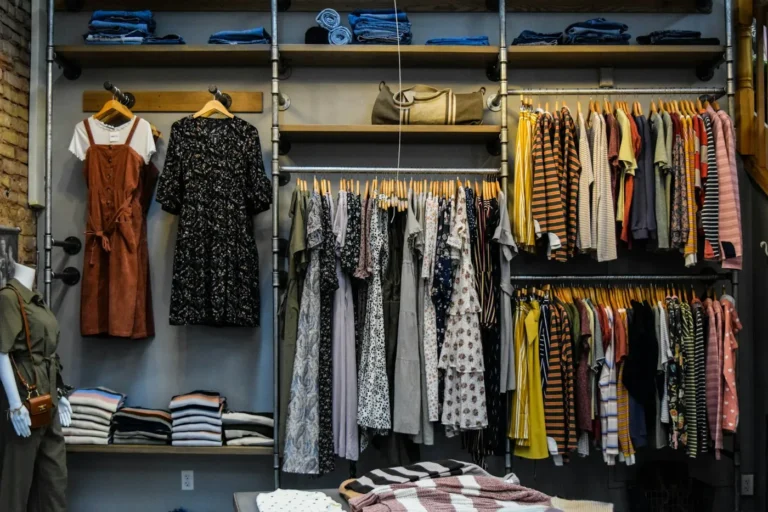 Aplikasi Shopify Terbaik Untuk Kedai Pakaian: 9 Aplikasi Yang Berbaloi Dipasang