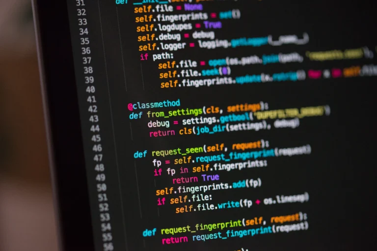 Scrapy vs BeautifulSoup: Alat Web Scraping Mana Yang Terbaik?